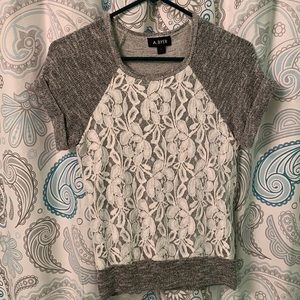 A. Byer sweater shirt